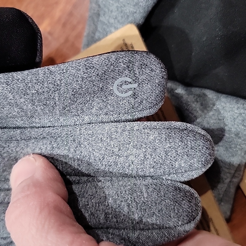 NWT UNISEX size XL North Face Gloves - Picture 5 of 5